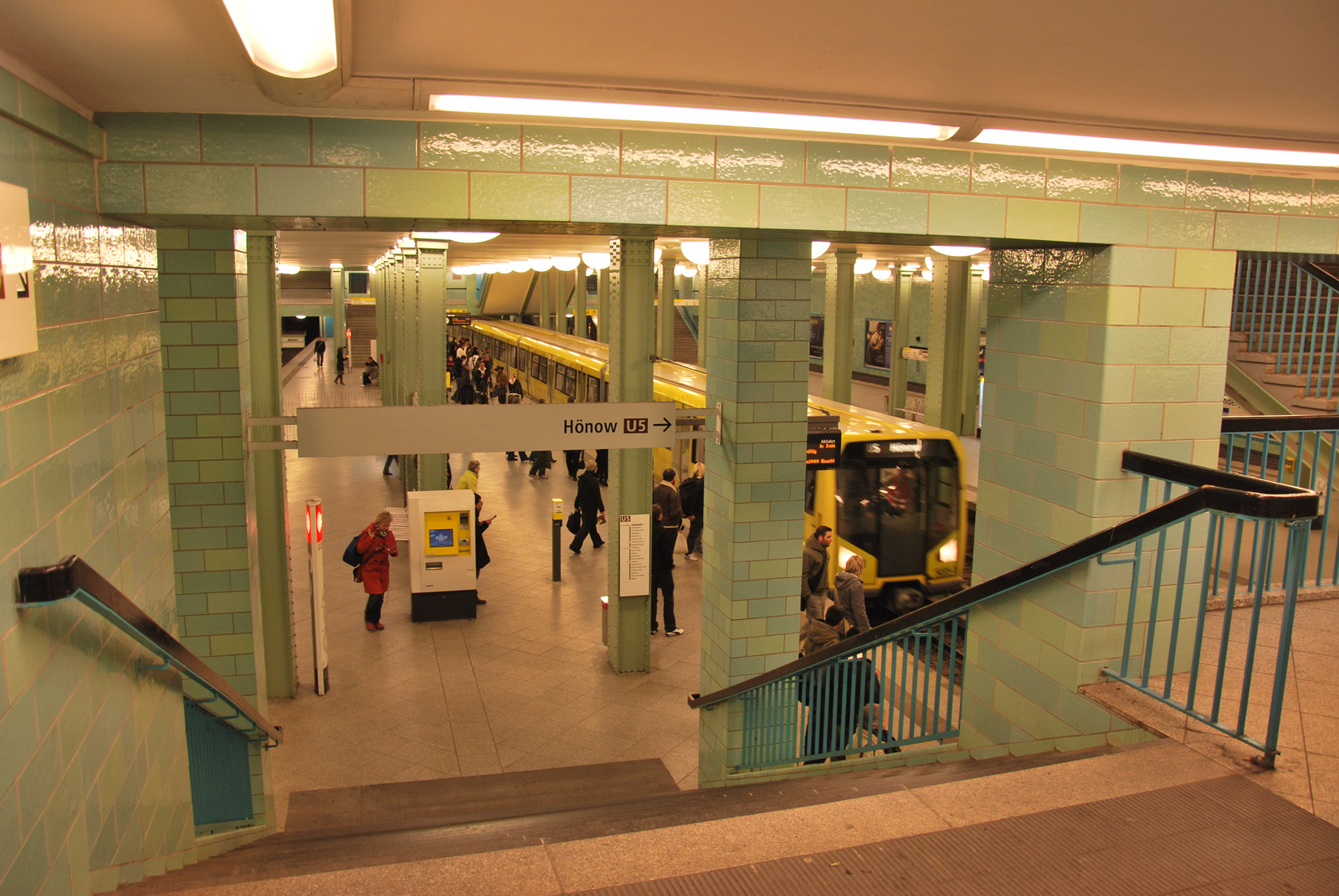 U-Bahn, Alexanderplatz