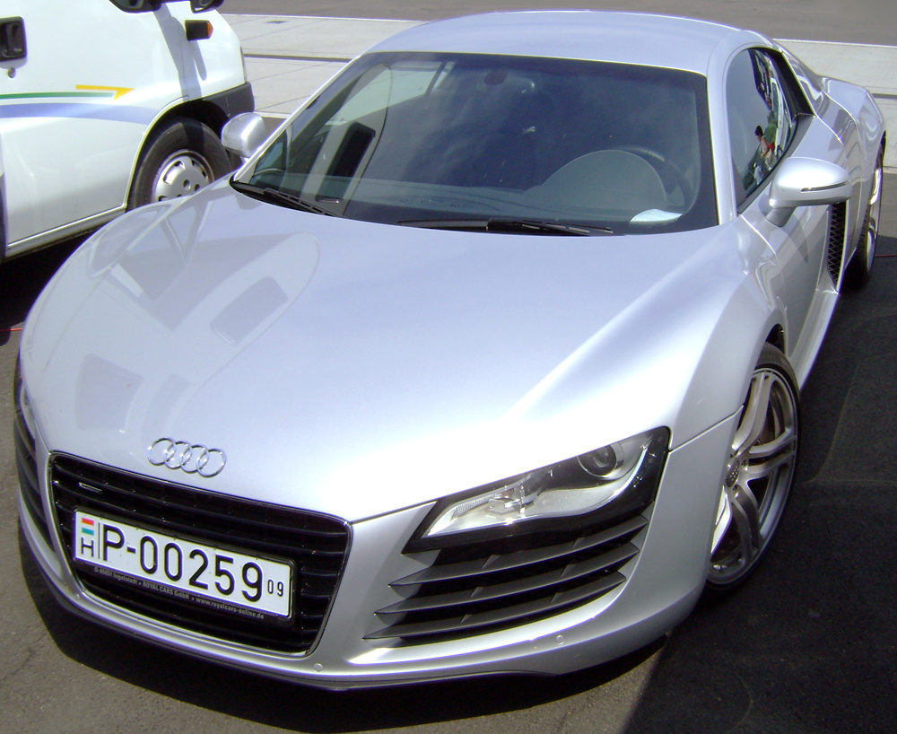 Audi R8