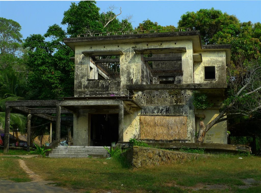 Kep-kiégett villa