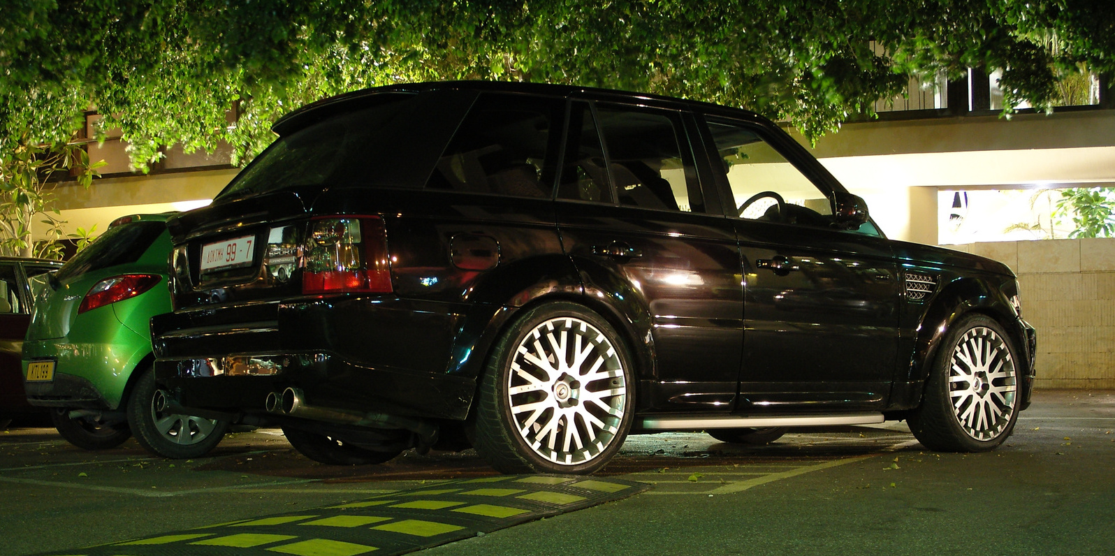 Range Rover (Project Kahn)