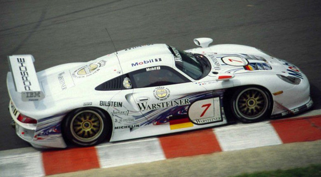 Porsche 911 GT1