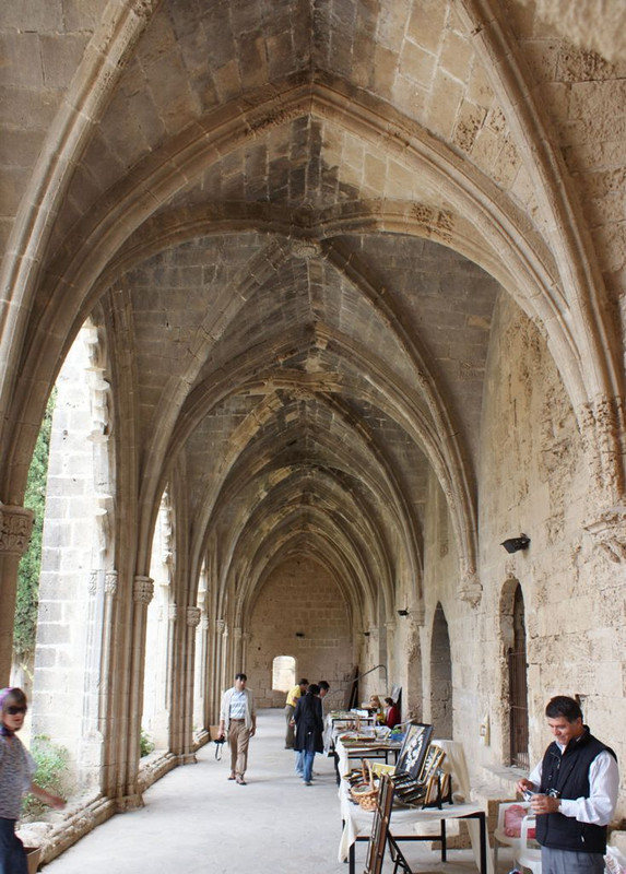 Észak - Ciprus Bellapais Manastiri gótikus kerengő