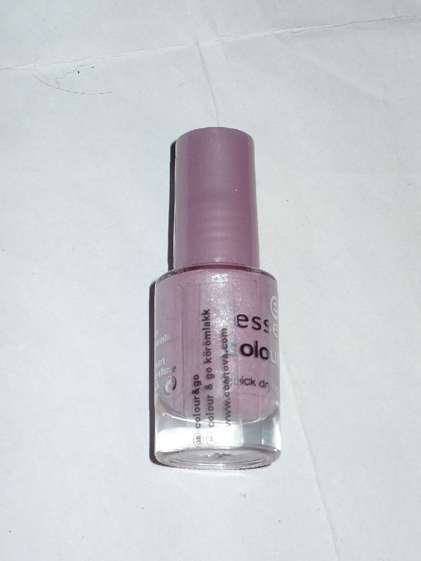 Körömlakk Essence S color and go 036 enchanted fairy P1070988