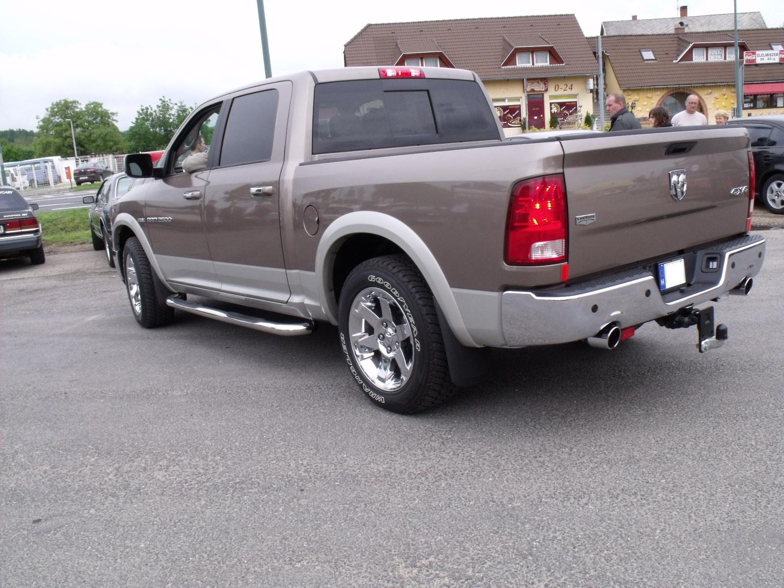 Dodge RAM 2500 HEMI(3)