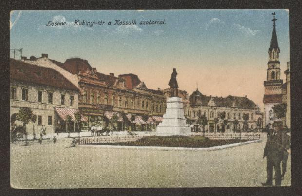 Kubinyi tér a Kossuth szoborral 1920