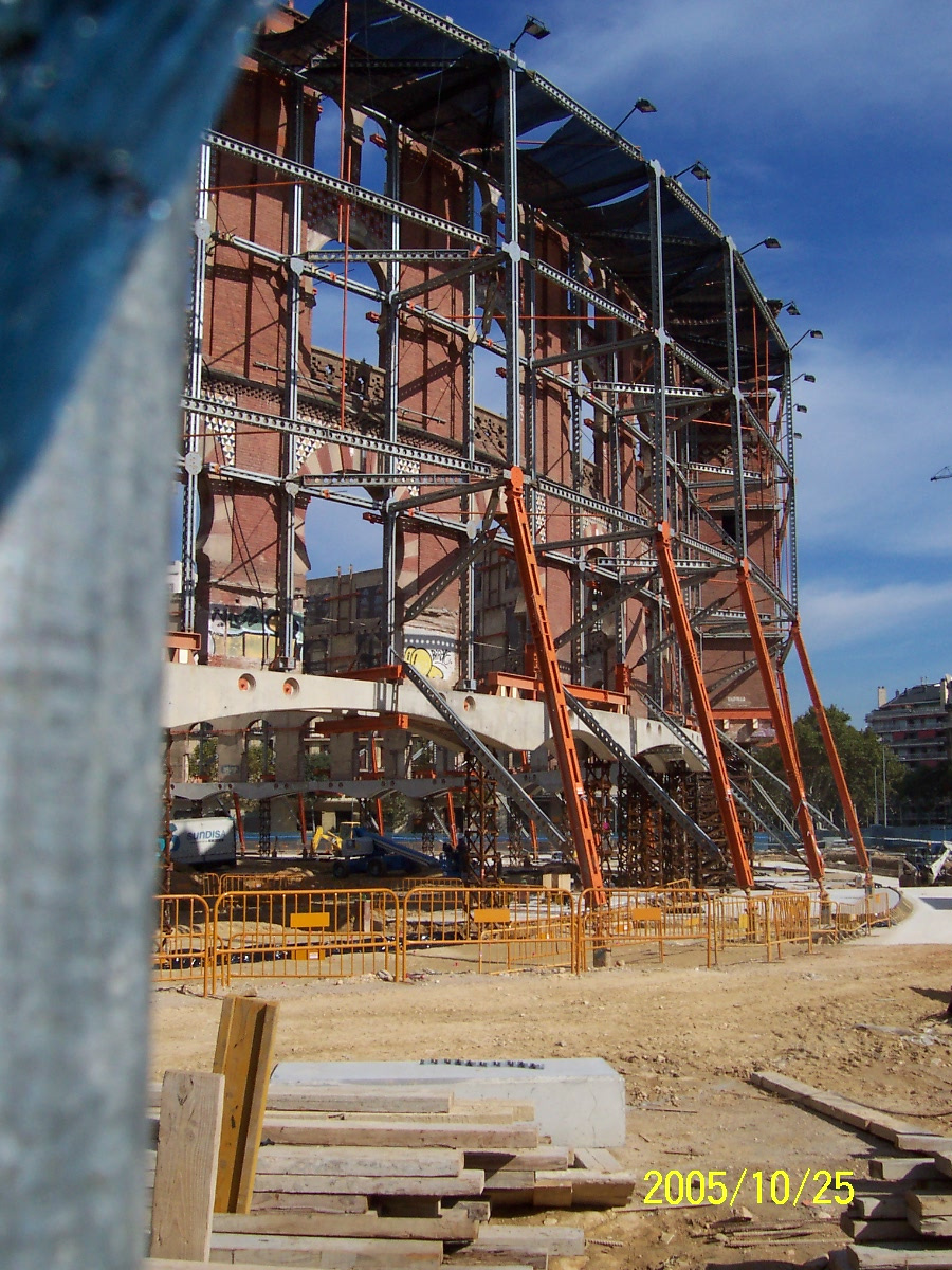 Barcelona - Arenas Plaza, felemelve