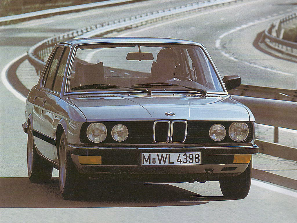 bmw 518-sedan-e28-1981-84 r2.jpg