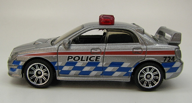 Subaru Impreza Police silver 2