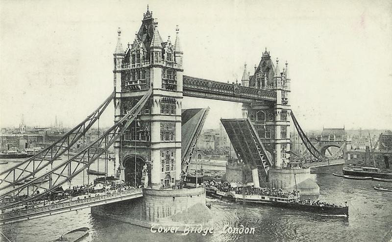 London-Belle-13 TowerBridge 900 (Medium)