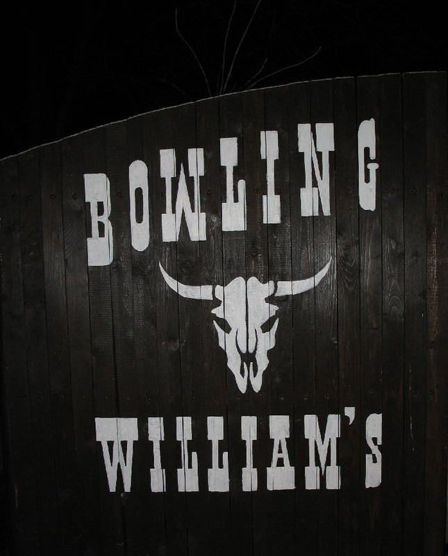 RL 2008.11.22. Williams Village, Buffalo Express buli 001