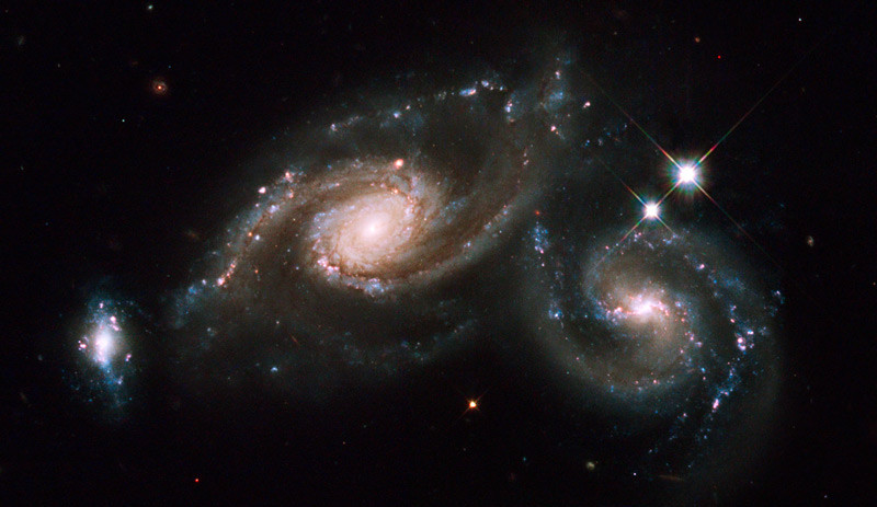 Arp 274 hármas galaxis