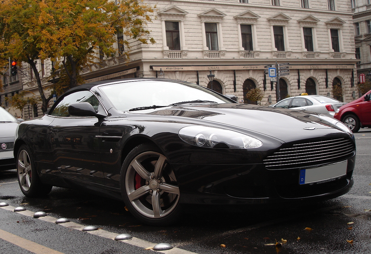 Aston Martin DB9 Volante