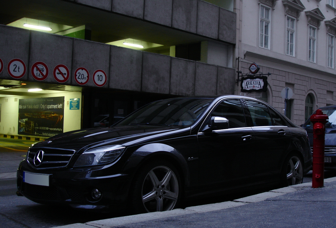 Mercedes-Benz C 63 AMG