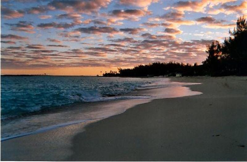 beach-at-dusk (Medium)