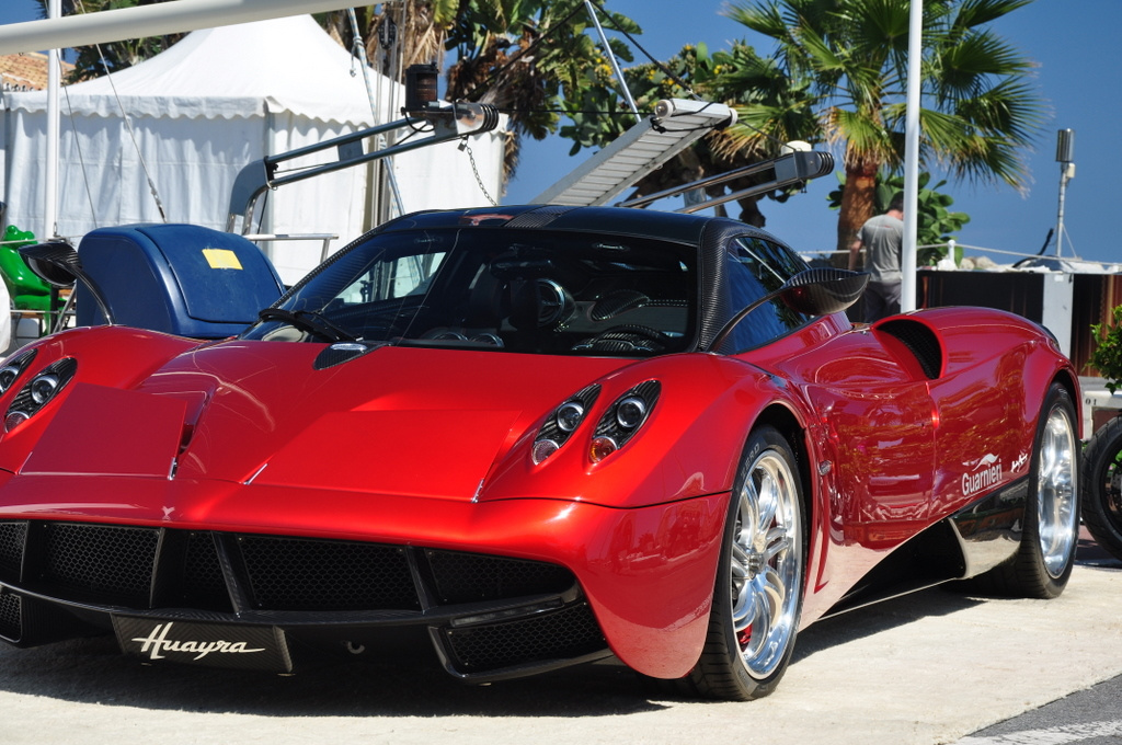 Pagani Huayra 13