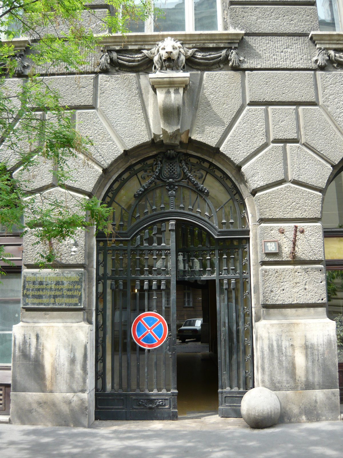 11. Adria székház Budapest