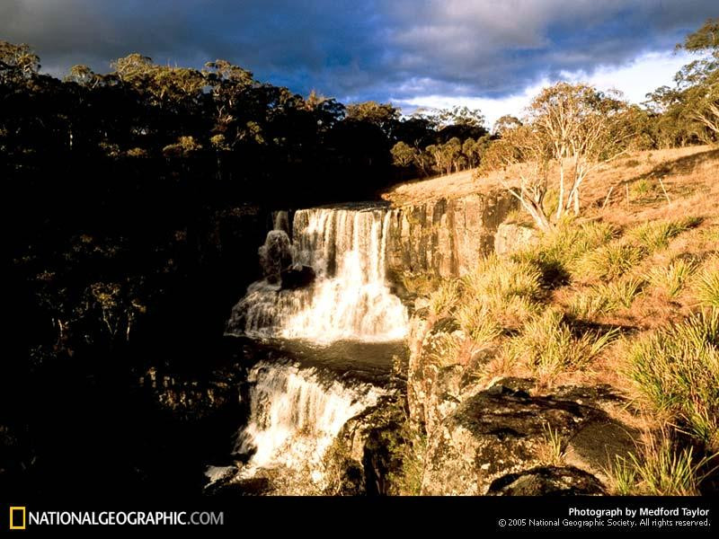 colo-river-waterfall-520148-sw (Medium)