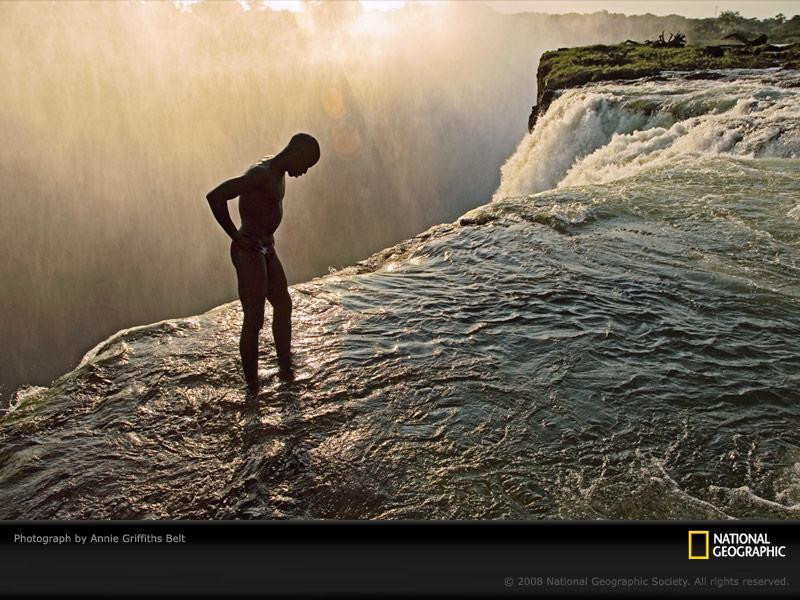 swimming-hole-victoria-falls-1119340-sw (Medium)