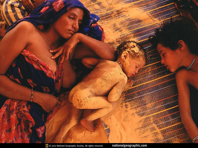 tuareg-family-nap-514950-sw (Medium)