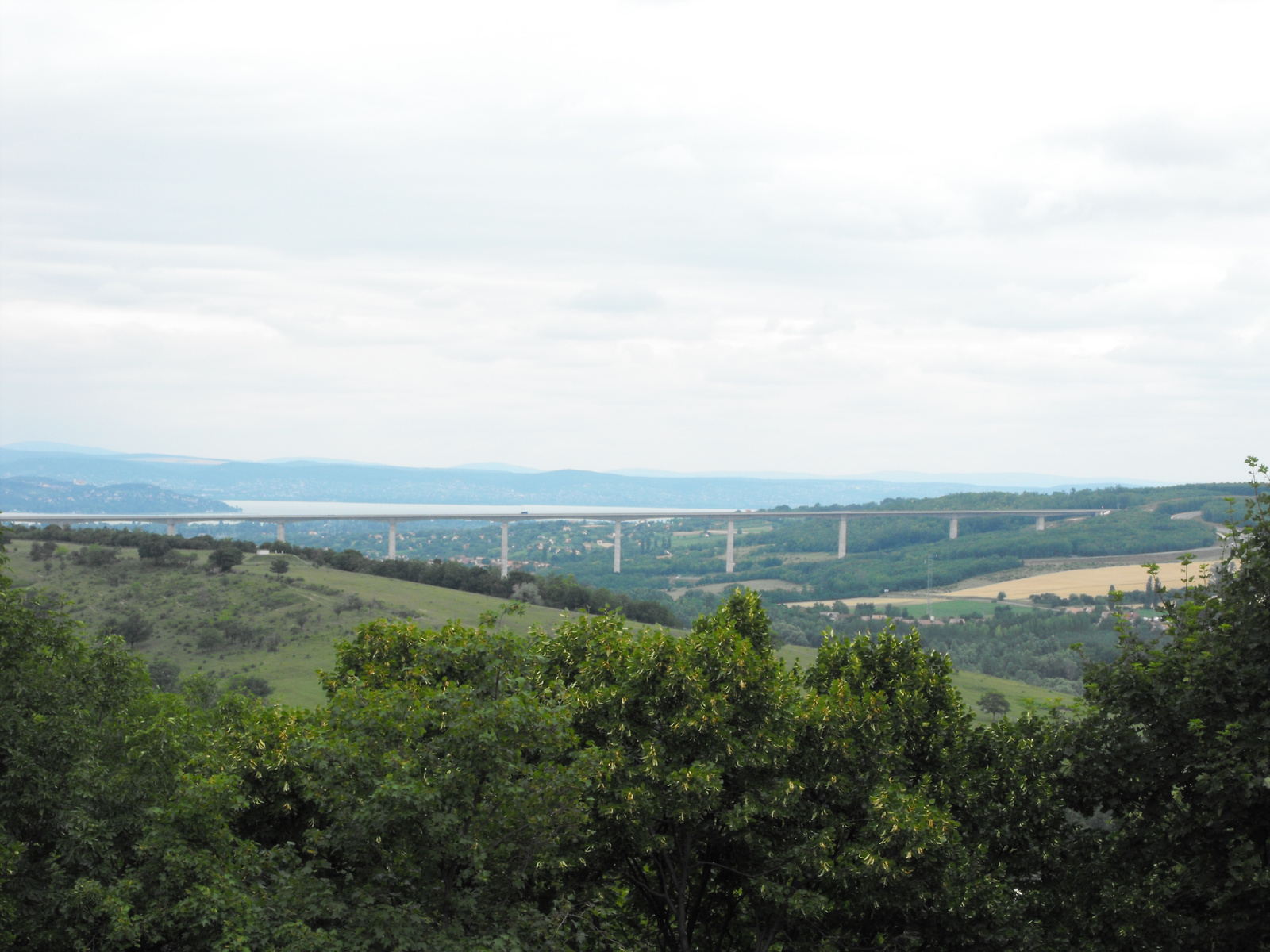 Viadukt a Kereki vártól