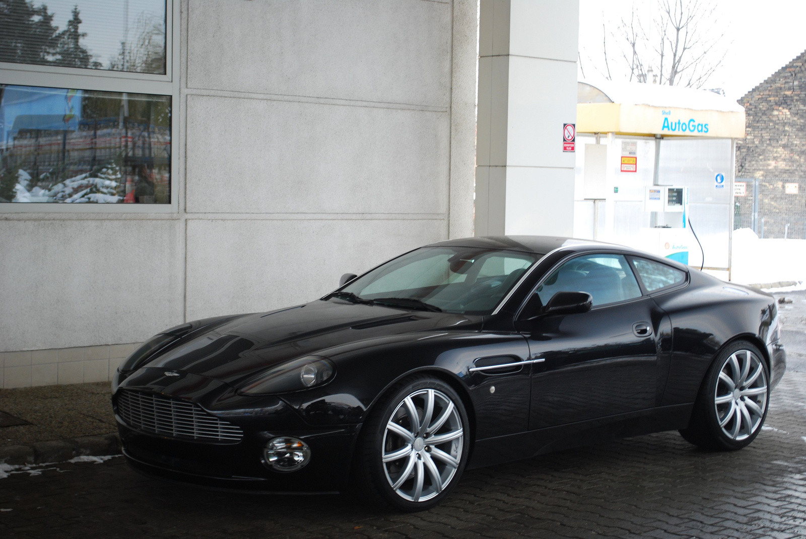 Aston Martin Vanquish