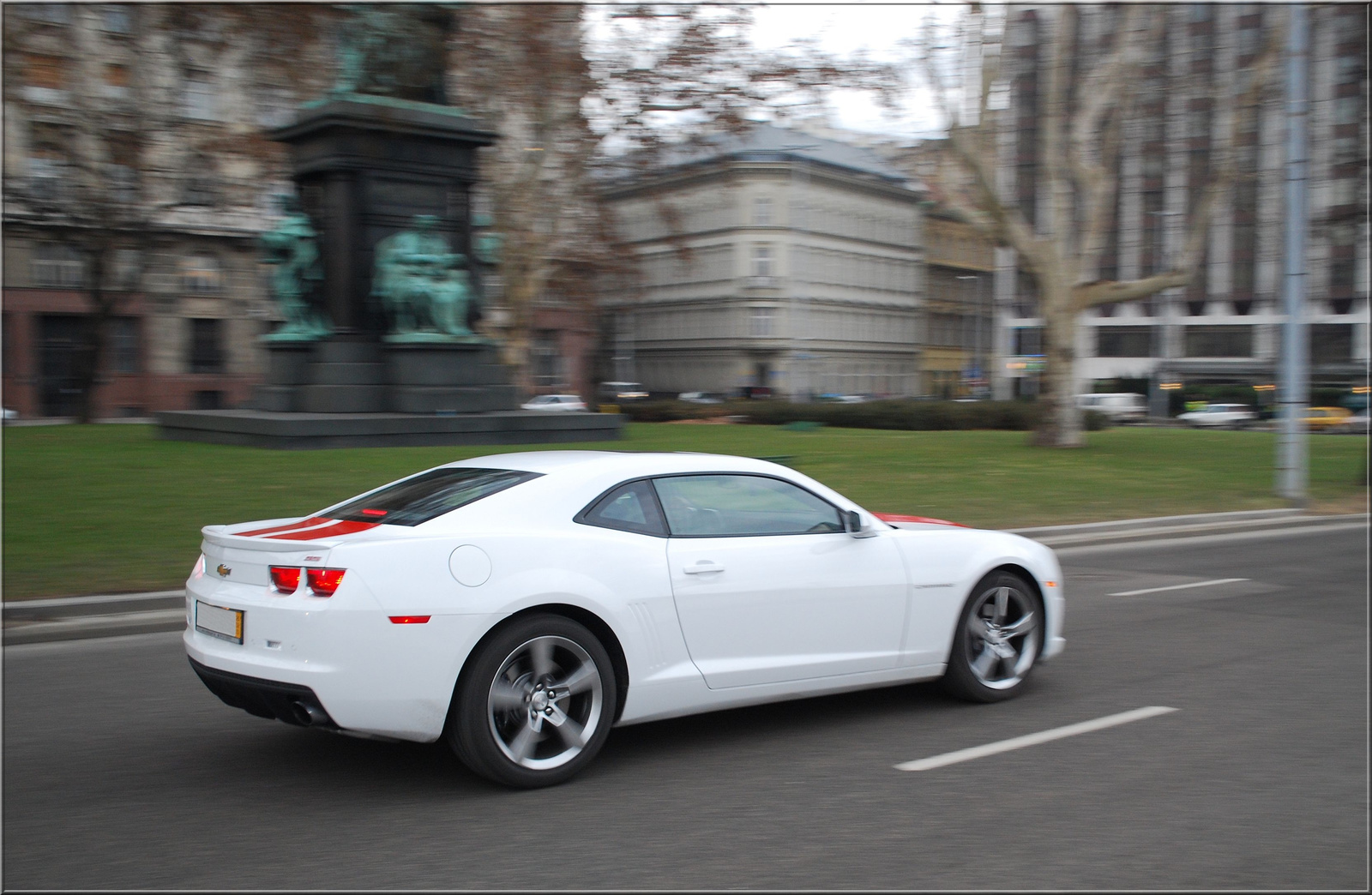 Chevy Camaro SS