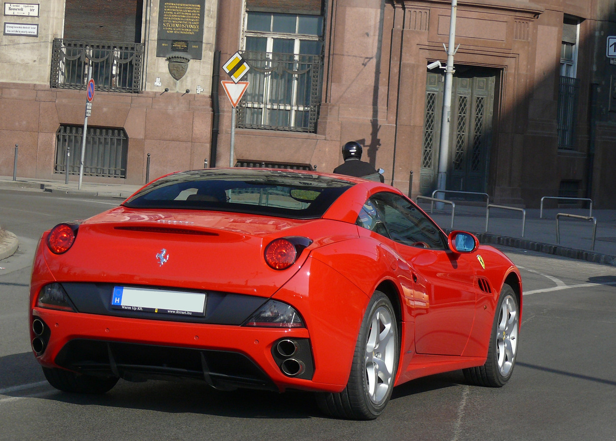 Ferrari California