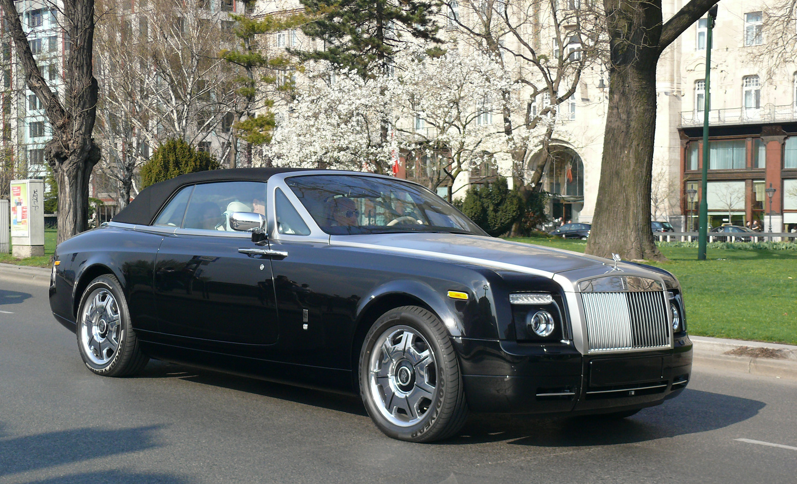 Rolls Royce Phantom  Drophead Coupe