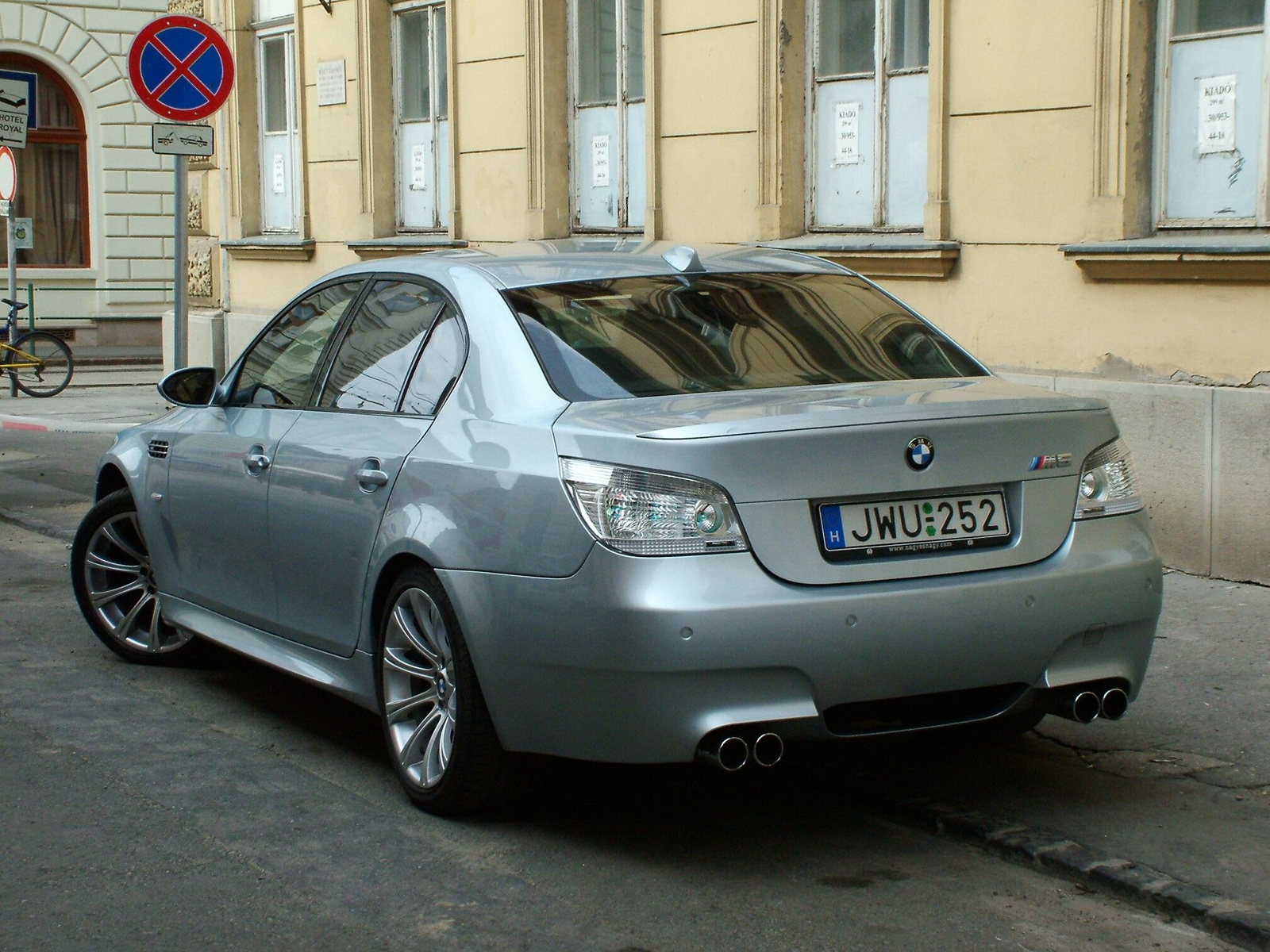 BMW E60 M5