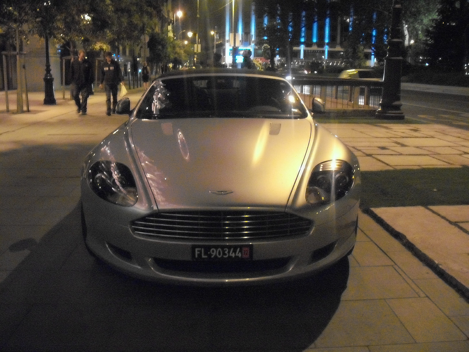 Aston Martin DB9 Volante