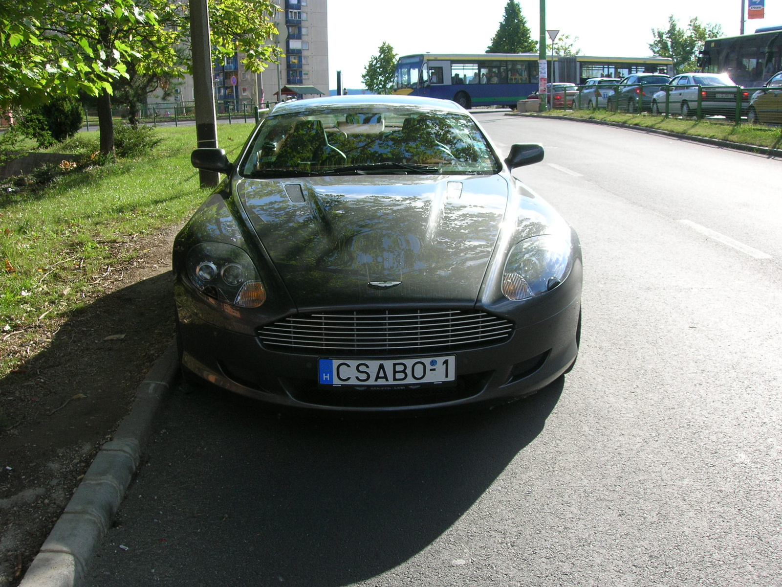 DB9