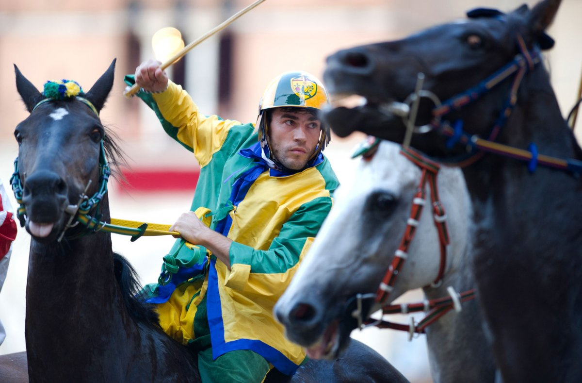 Sienai lóverseny /Palio/