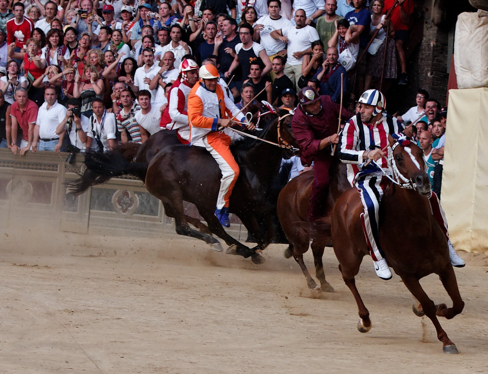 Sienai lóverseny /Palio/