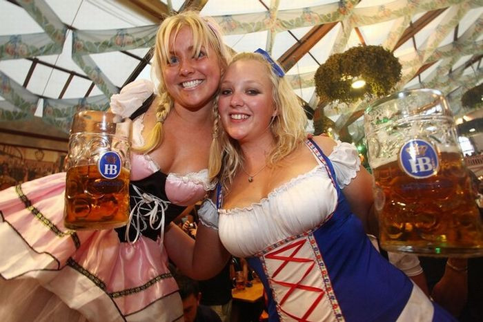 oktoberfest girls 2009 12