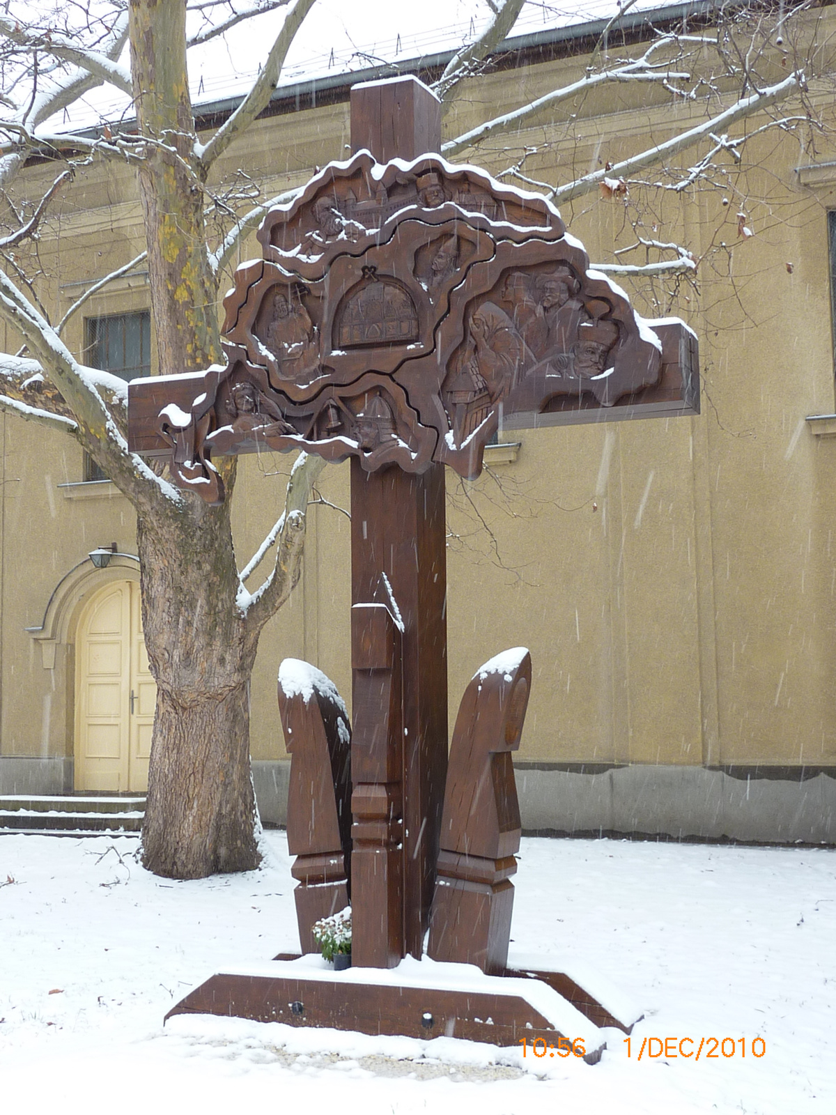 Trianoni emlékmű télen