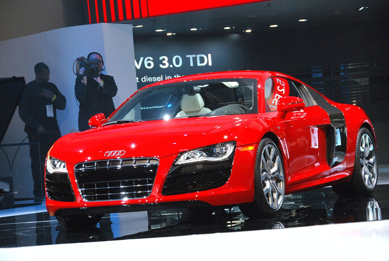 audi-r8-v10-52-fsi-quattro---2009-naias 2