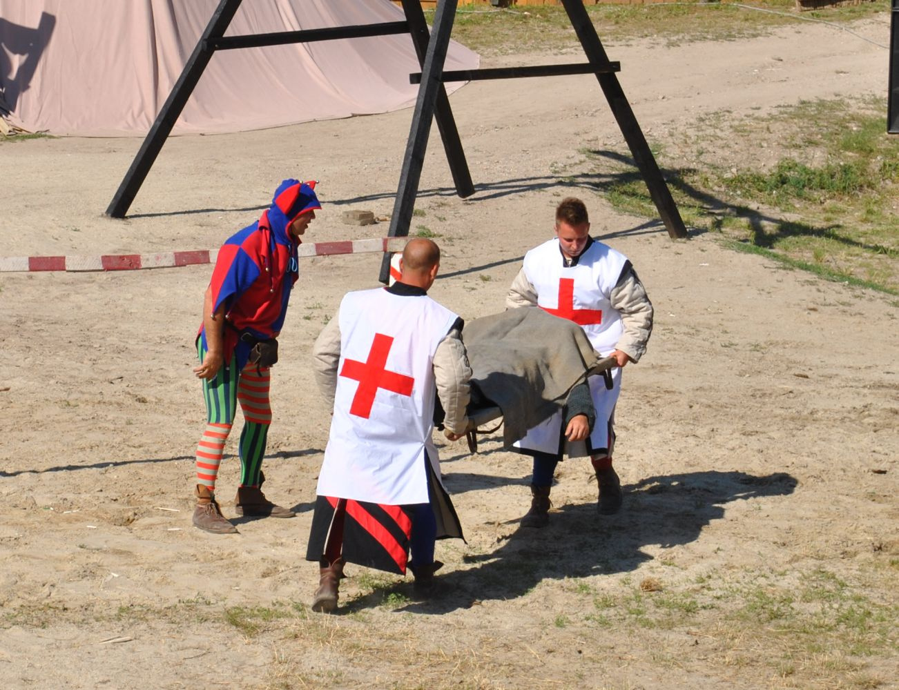 Mentősök: előre vagy hátra?