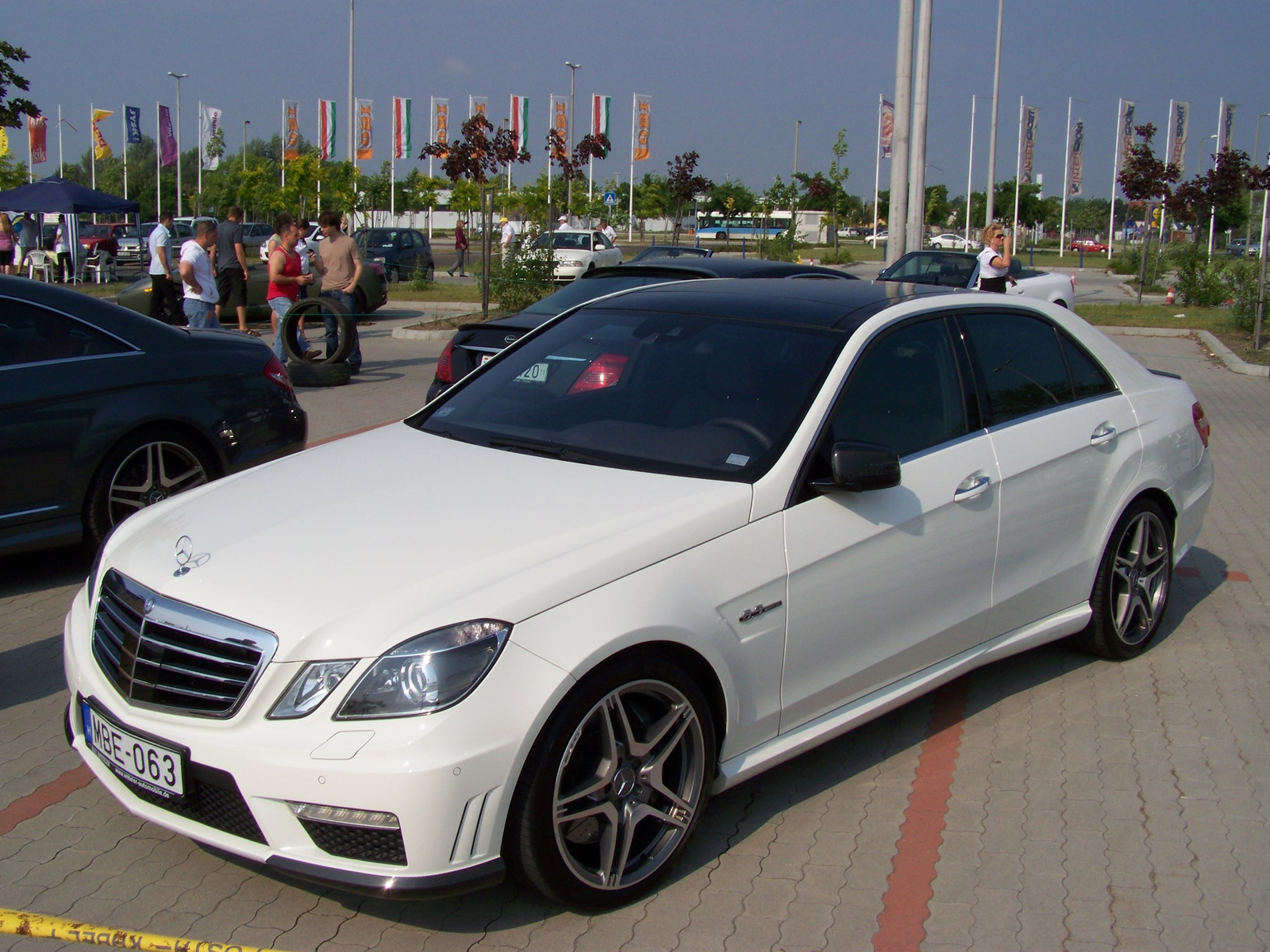 Mercedes E63 AMG