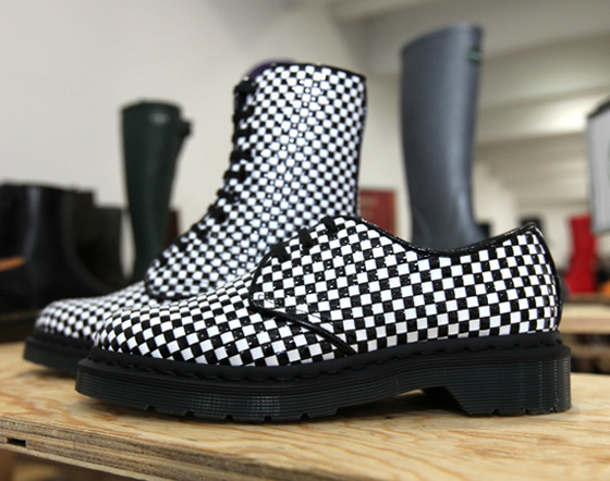Dr. Martens black and white 2011