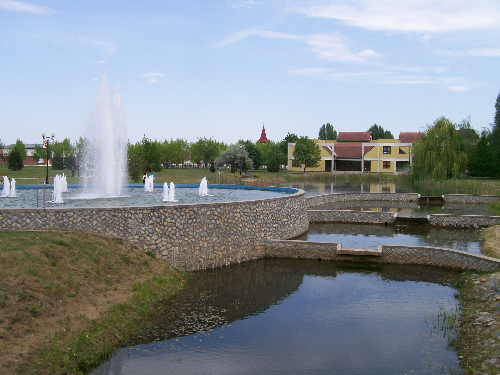 Tiszaújváros Városház tér