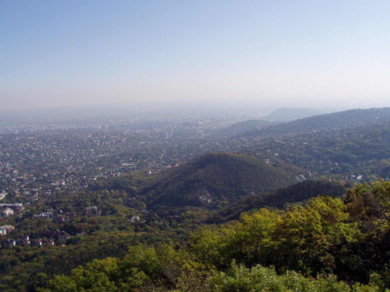 Panoráma a János-hegyi kilátóból