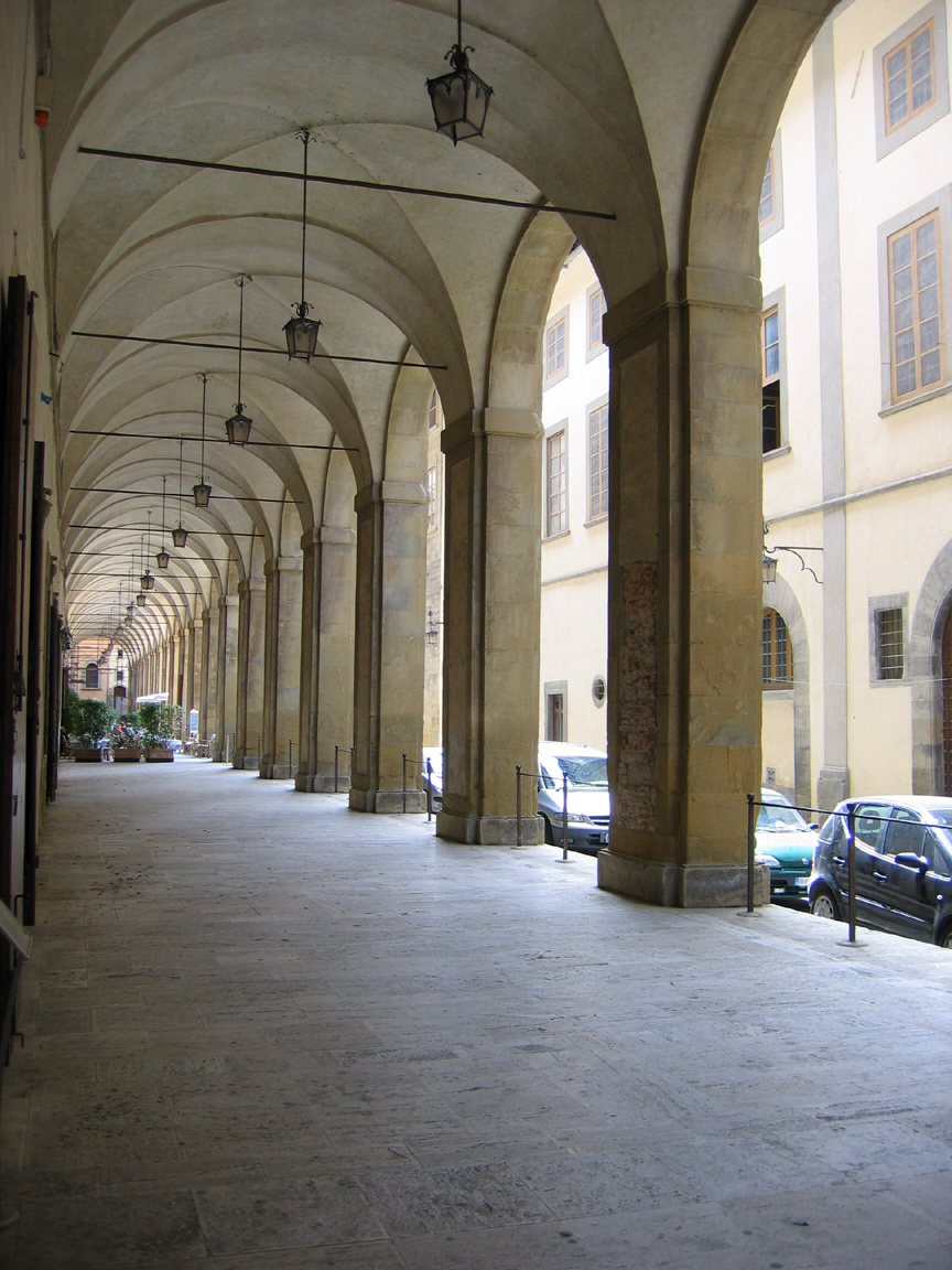 02-Arezzo