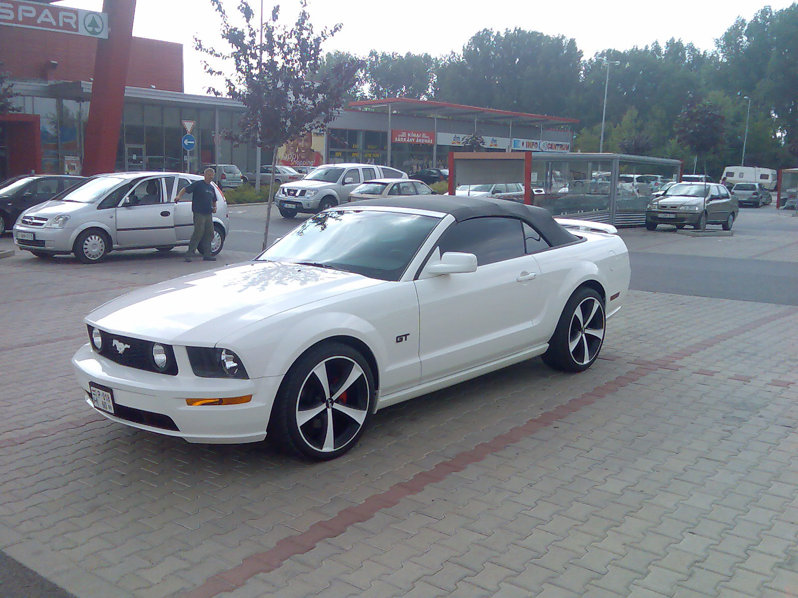 Ford Mustang GT Cabrio (Füzes Tuning)