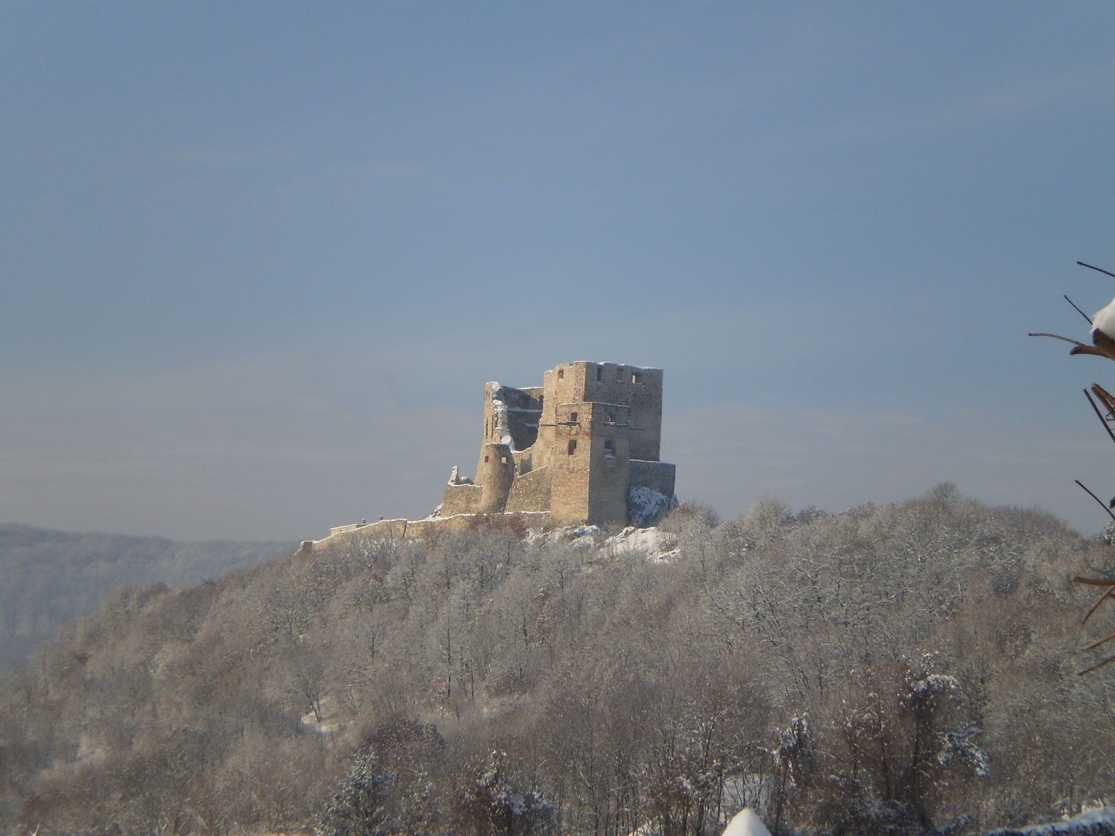 201011204Cseszneki vár