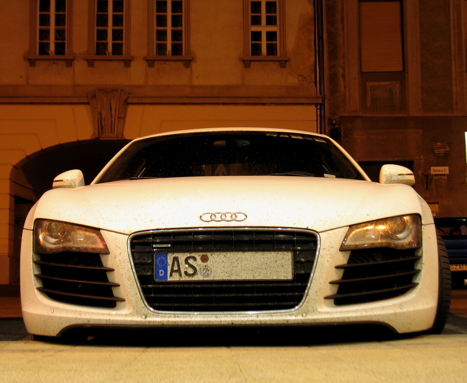 Audi R8 V8