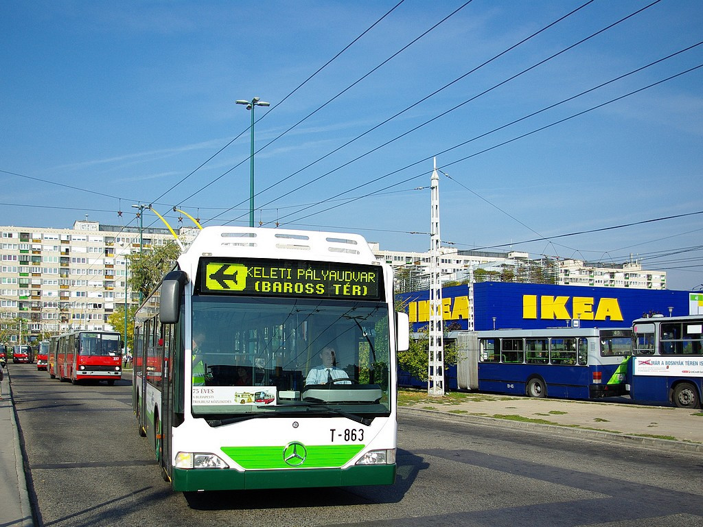 Mercedes Citaro Tr12 az Örs Vezér téren 4 2008.10.12