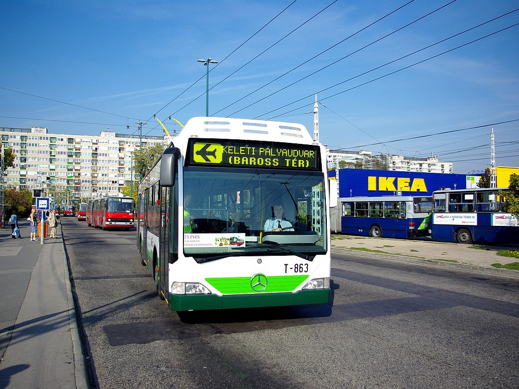 Mercedes Citaro Tr12 az Örs Vezér téren 5 2008.10.12