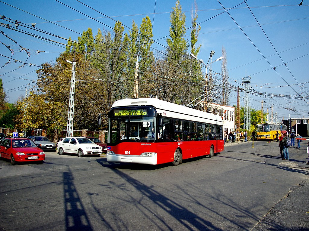 Solaris a Pongrác úti troligarázsban 3 2008.10.11