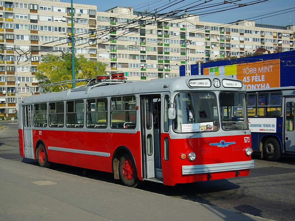 ZIU5 az Örs vezér téren 6 2008.10.12