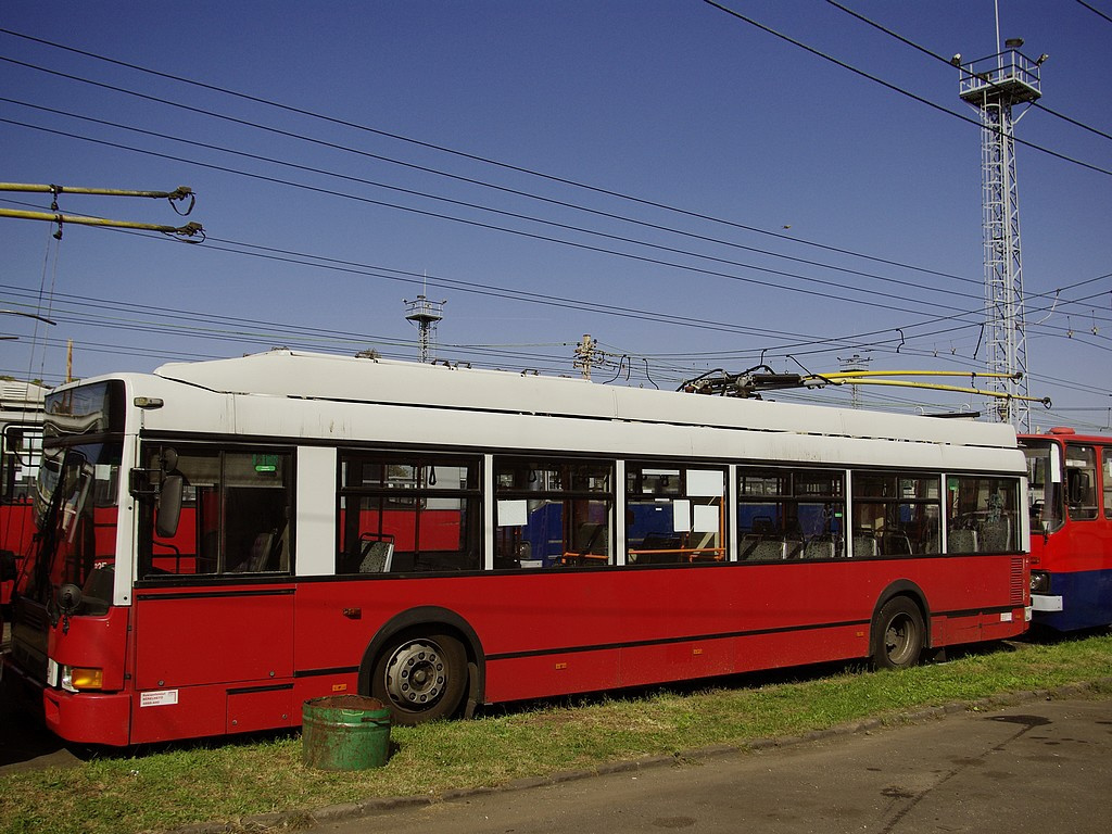 Ikarus 412 T a Troligarázsban 4 2009.09.26